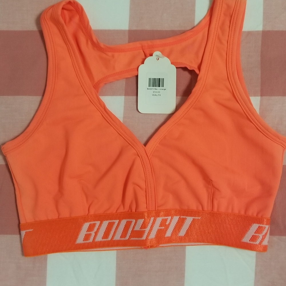 Sport bra for women. NWT. one size.